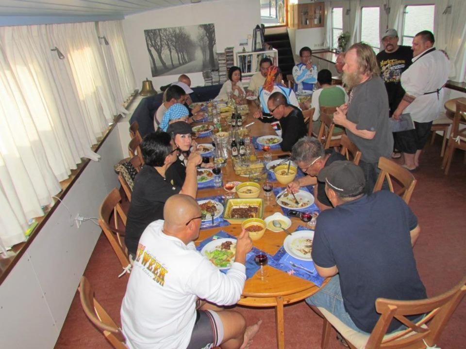 Hotelschip Gandalf Amsterdam Ngoại thất bức ảnh
